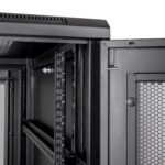 Y10E064-B1-SolidRack-R3103-Premium-25U-Rack-Enclosure-Cabinet8.jpg