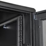 Y10E067-B1-SolidRack-R3000-Premium-42U-Rack-Enclosure-Cabinet21.jpg