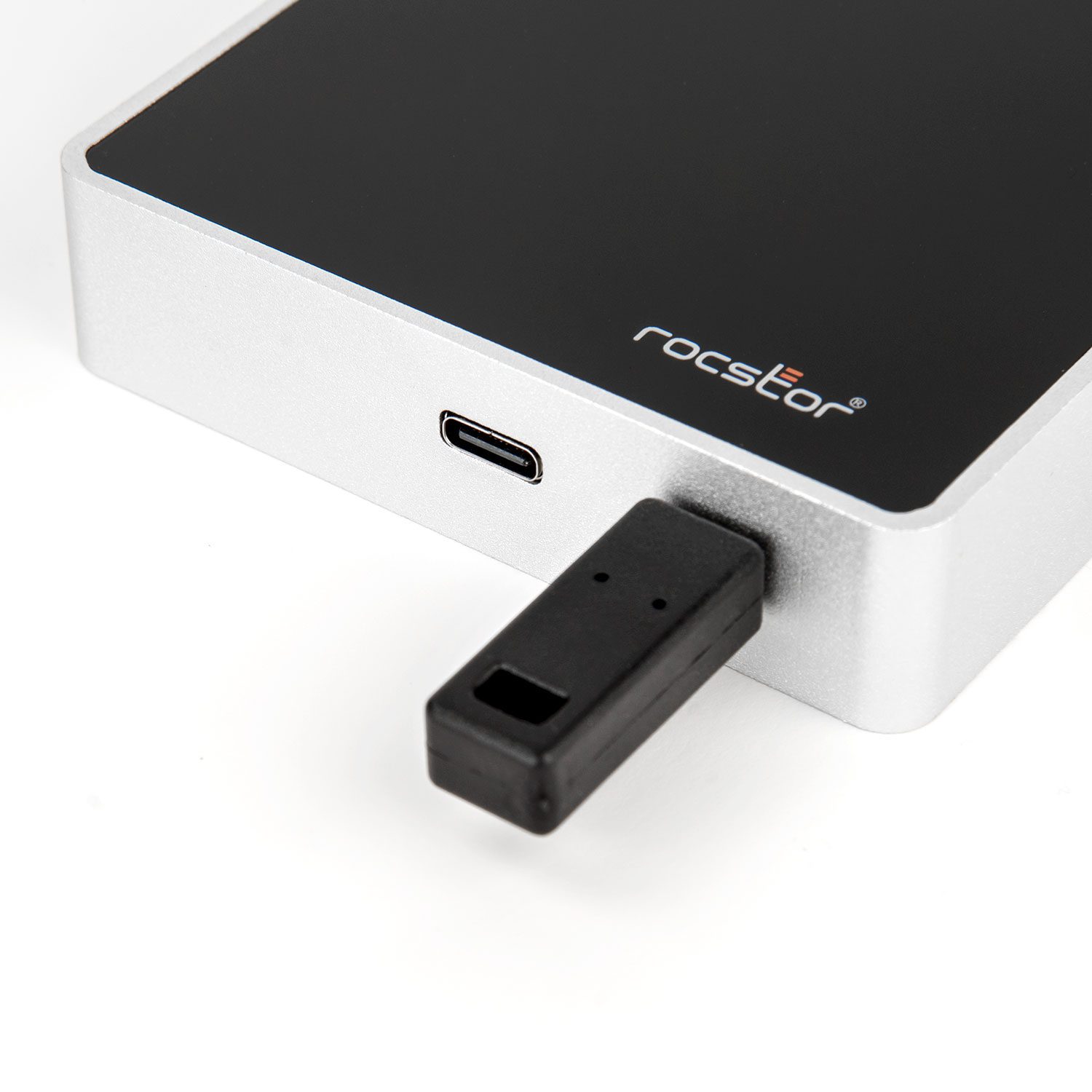 Rocsecure-EX32-Encrypted-Portable-Drive1-1.jpg