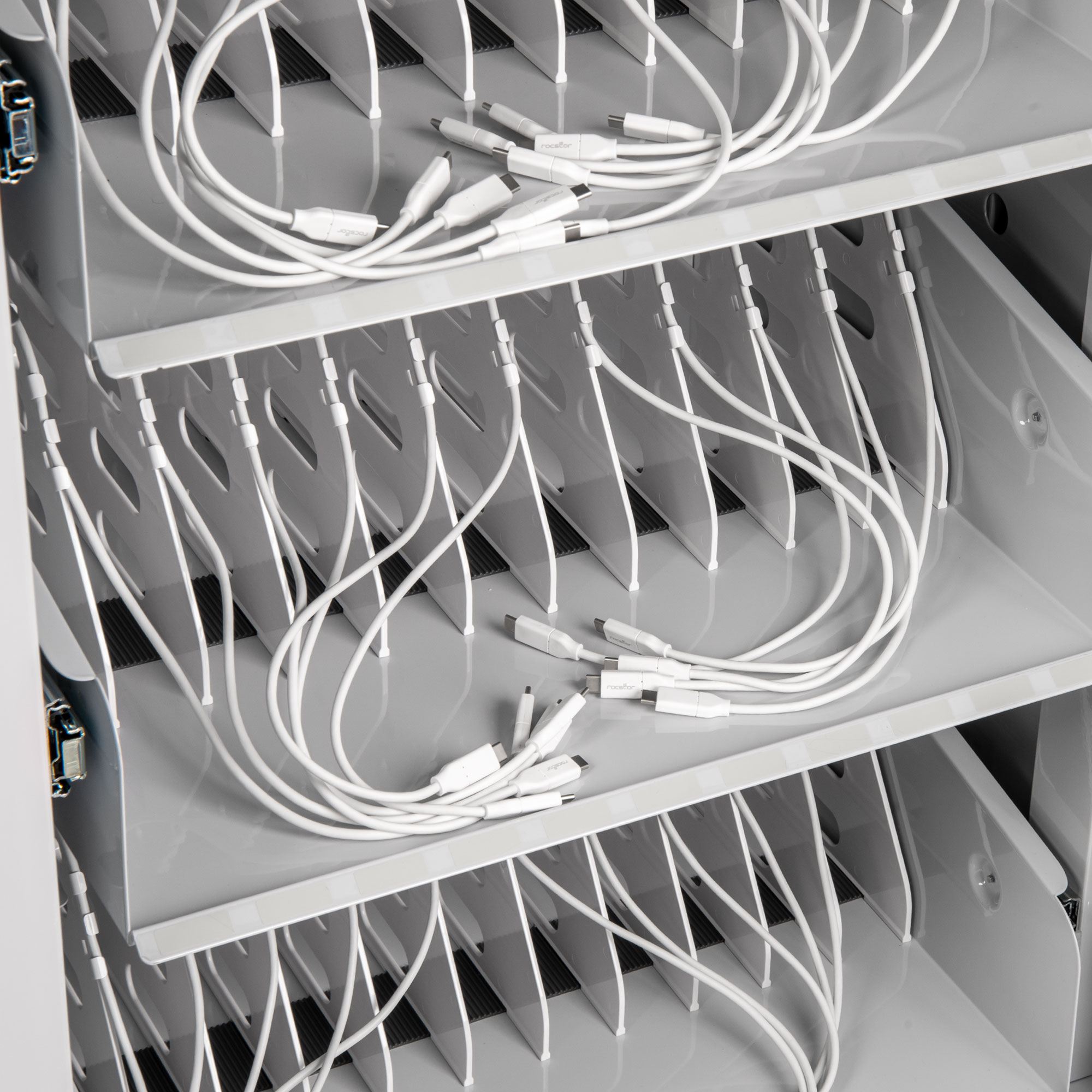 Volt-C32-VT0019-S115.jpg