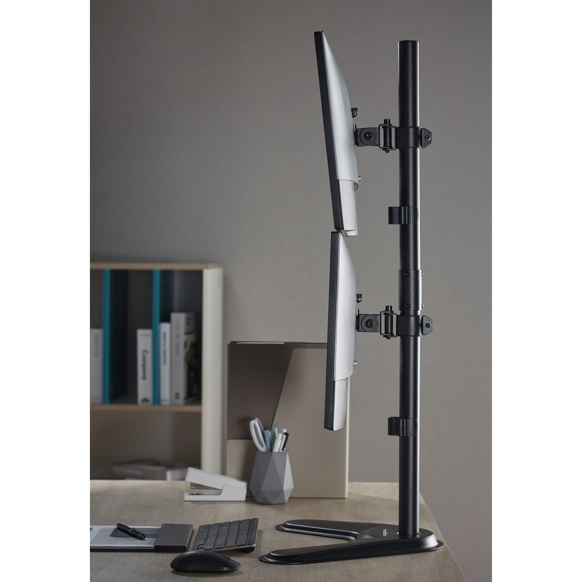 Y10N009-B1-ErgoReach-EP7-Premium-Dual-Screen-Monitor-Pole-Stand8.jpg