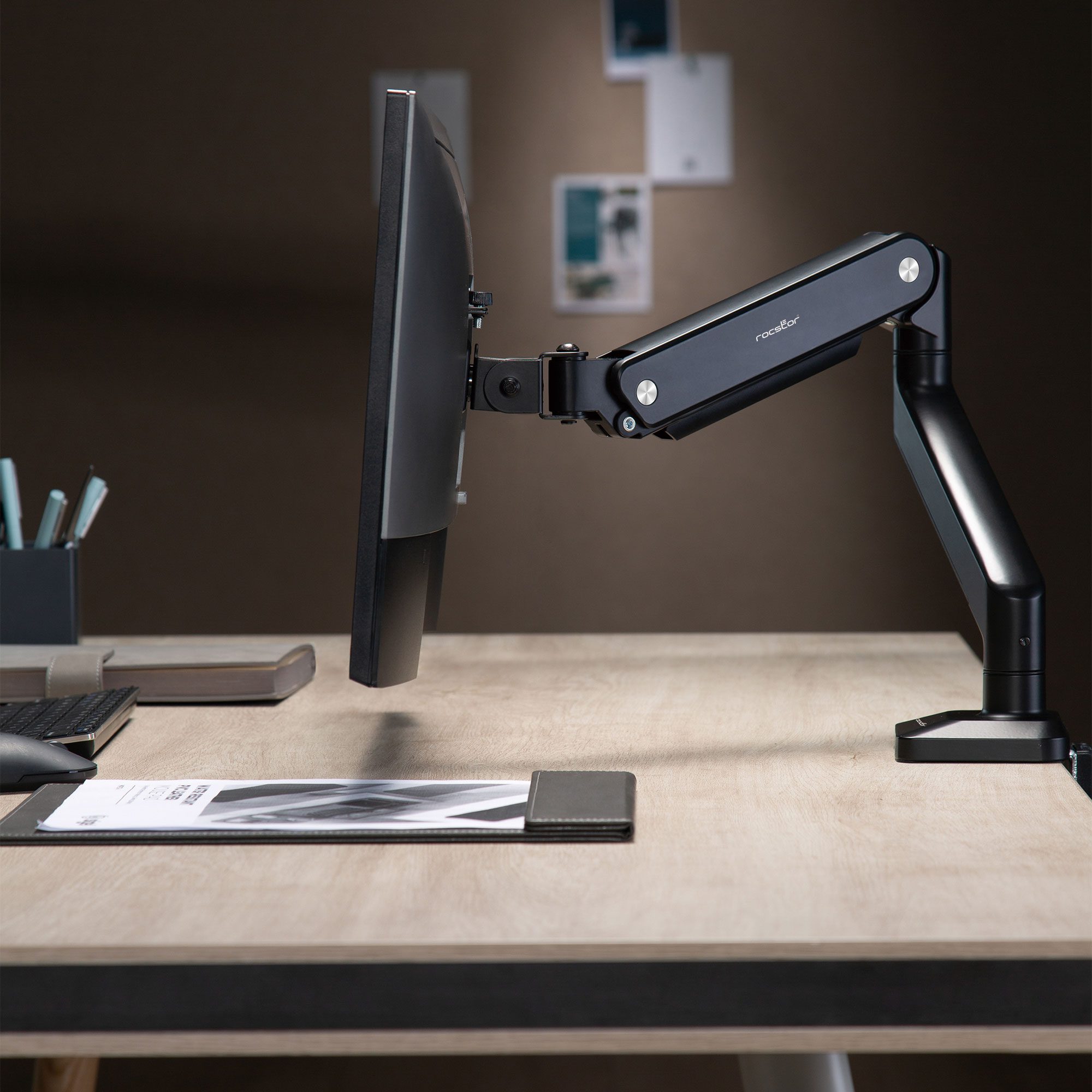 Y10N010-B1-ErgoReach-ED1-Premium-Single-Monitor-Arm-C-Clamp-Grommet13.jpg