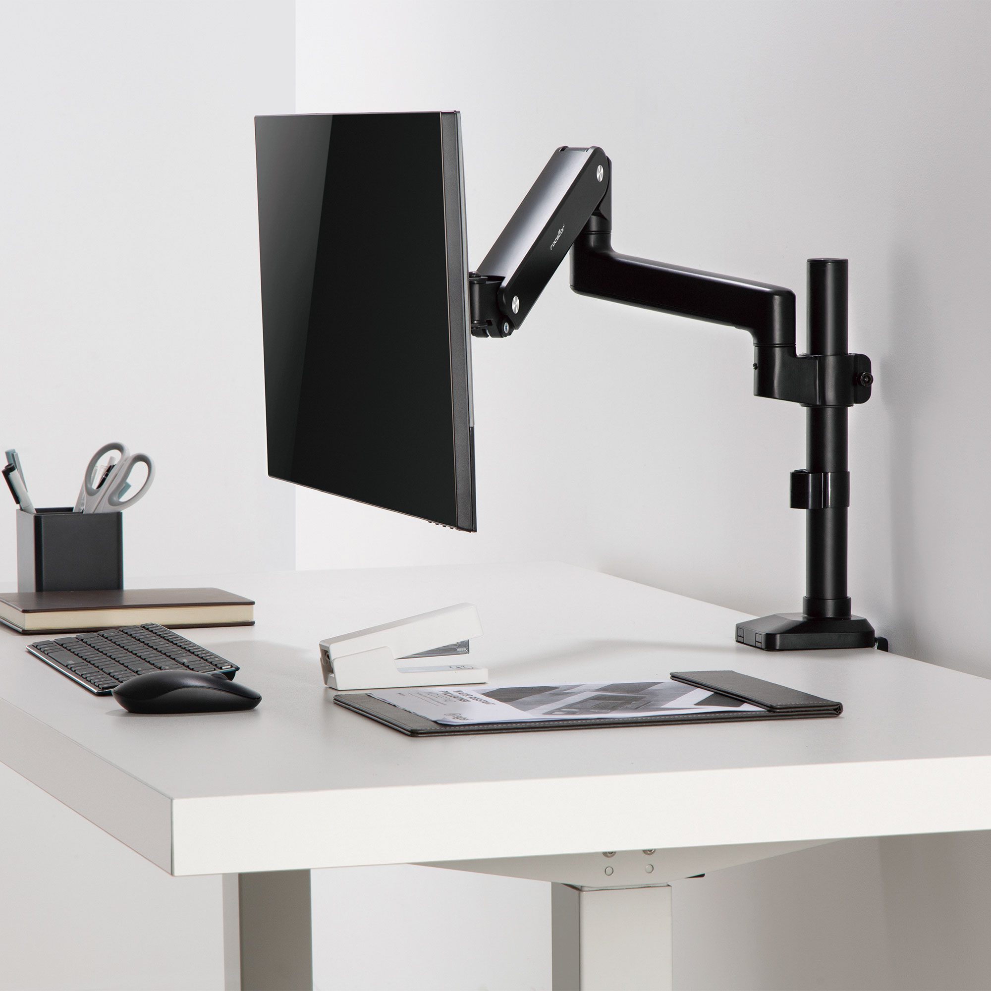 Y10N011-B1-ErgoReach-EP8-Premium-Single-Ergonomic-Monitor-Pole-Mount-Arm14.jpg
