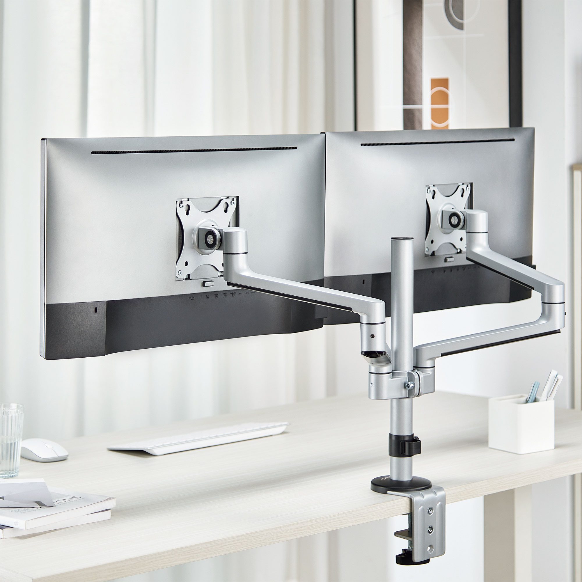 Y10N019-S1-ErgoReach-EP14-Premium-Aluminum-Articulating-Dual-Screen-Monitor-Mount13.jpg